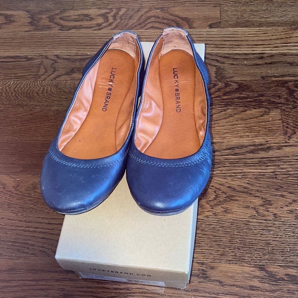 Lucky Brand Emmie 2 American Navy Rustic Goat‎ flats in original box